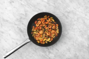Wok de langostinos salteados y verduras - Toscamare, congelados frescos del mar