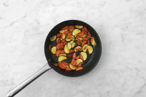 Wok de langostinos salteados y verduras - Toscamare, congelados frescos del mar